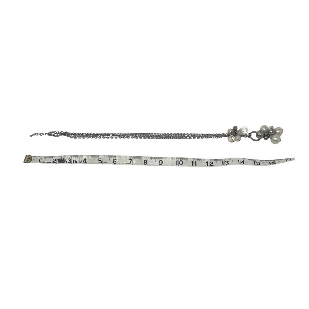 Elegant Silver and Pearl Beaded Layered Necklace - Picture 4 of 4